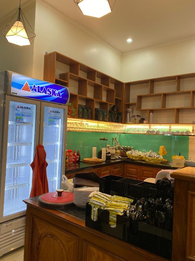 Anh Tuan Hotel & Coffee - Pleiku, Gia Lai Экстерьер фото