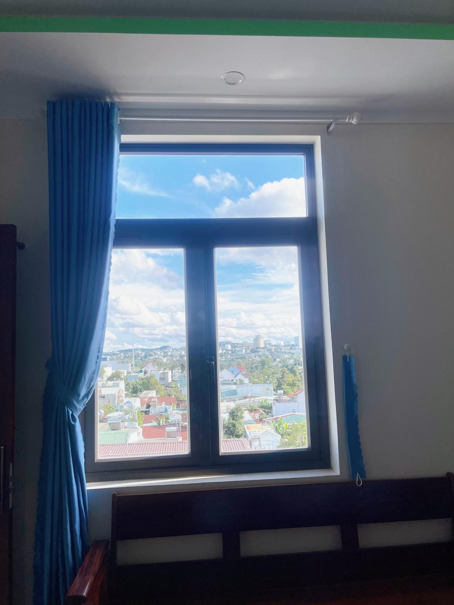 Anh Tuan Hotel & Coffee - Pleiku, Gia Lai Экстерьер фото