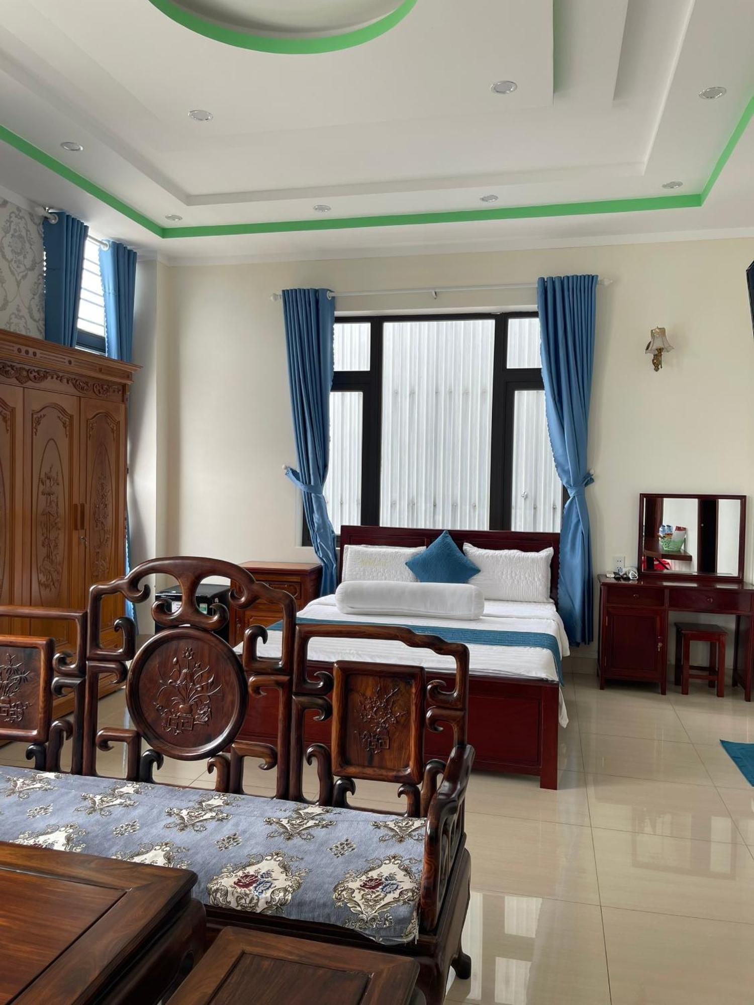 Anh Tuan Hotel & Coffee - Pleiku, Gia Lai Экстерьер фото