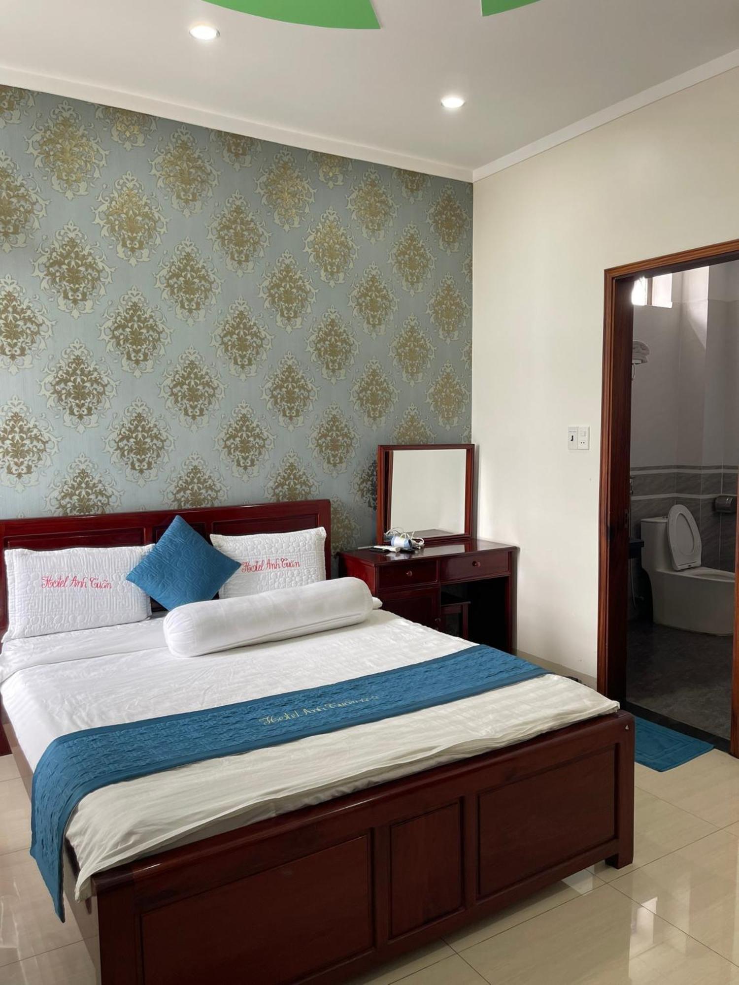 Anh Tuan Hotel & Coffee - Pleiku, Gia Lai Экстерьер фото